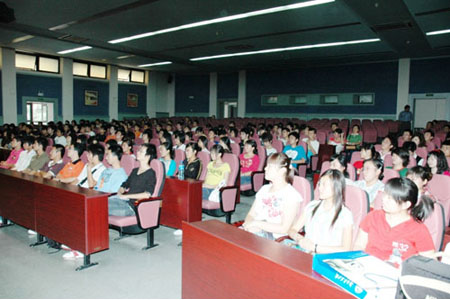 北京交通大學2007級英國高等教育文憑項目新生開學典禮隆重舉行 第 2 張
